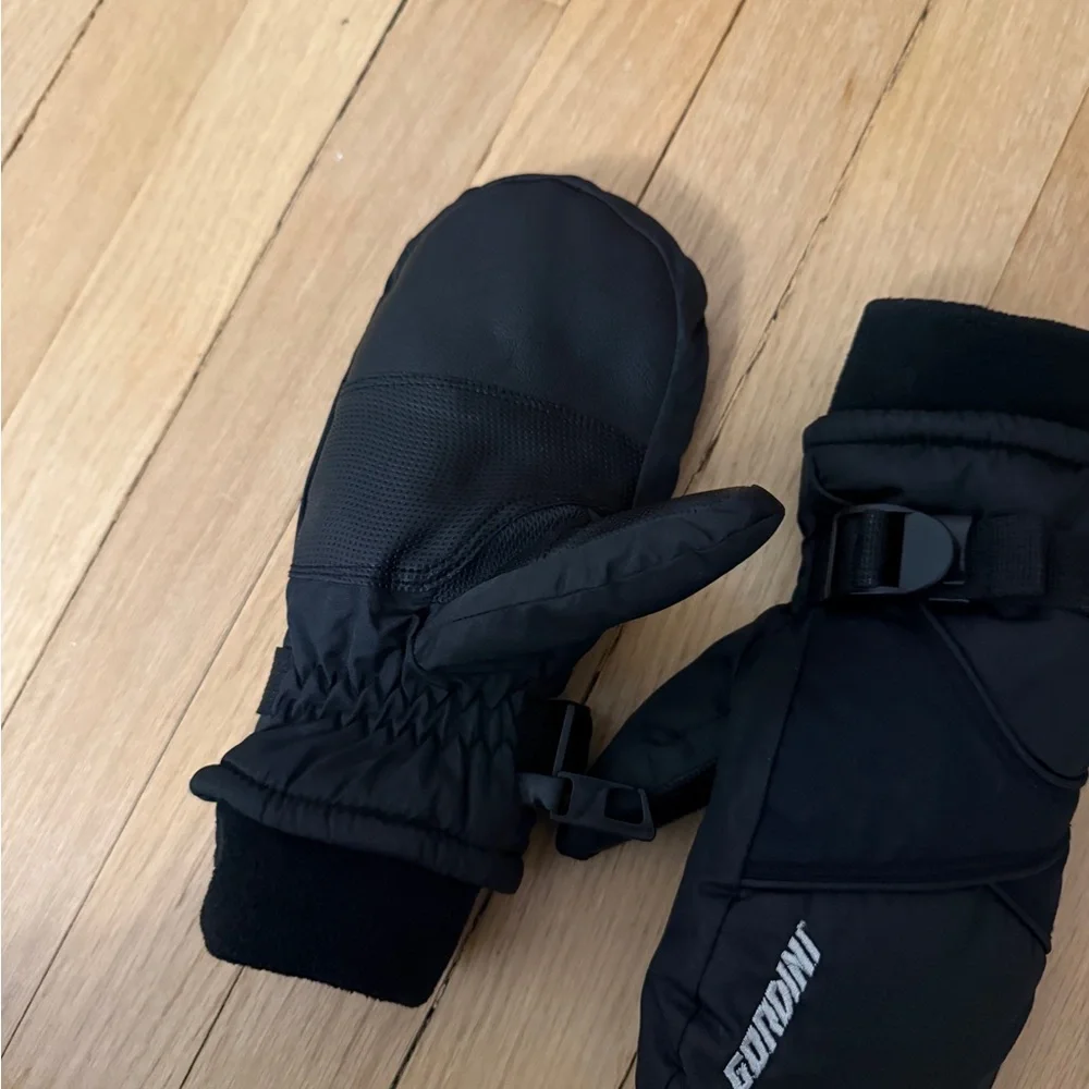 N/A black insulated